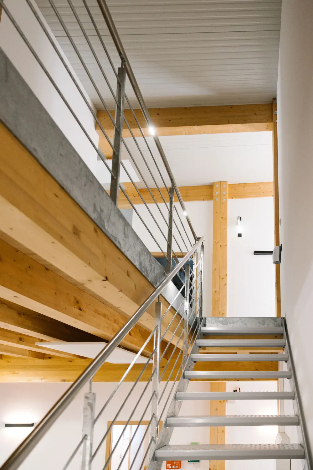 Treppen und Geländer aus Edelstahl